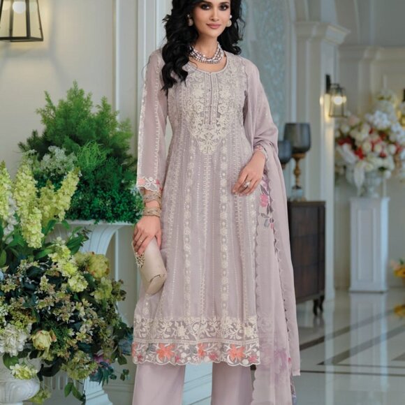 Luxury Embroidered Pakistani Pant Style Suit with Floral Digital Dupatta - Picture 4 of 4